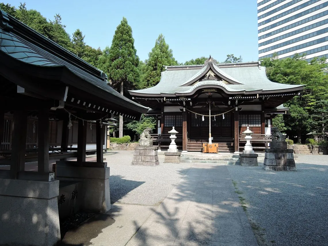白山神社の写真 2