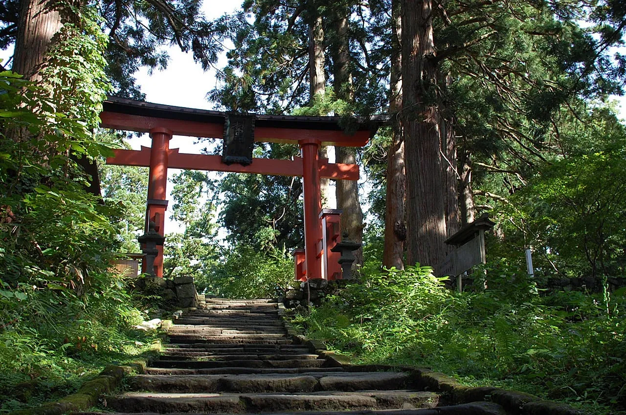出羽三山神社の写真 3